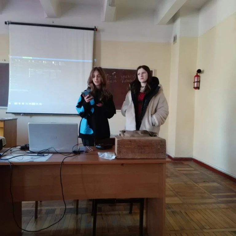 івв8